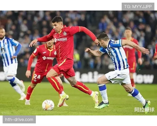 布莱顿攻防两端持续精进，整体表现赢得广泛赞誉