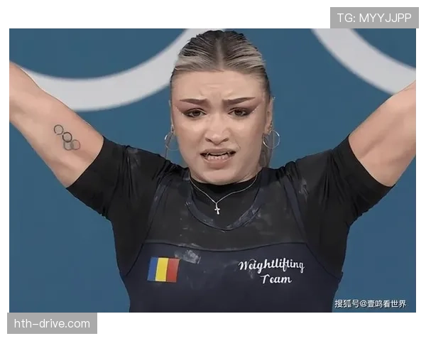 侯志慧赛场像女王，生活照居然是点外卖躺沙发的普通人，笑趴